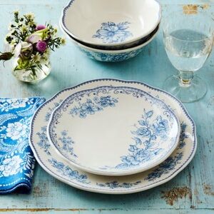 3 Piece Set The Pioneer Woman Agatha Blue Floral Stoneware Plates & Bowl